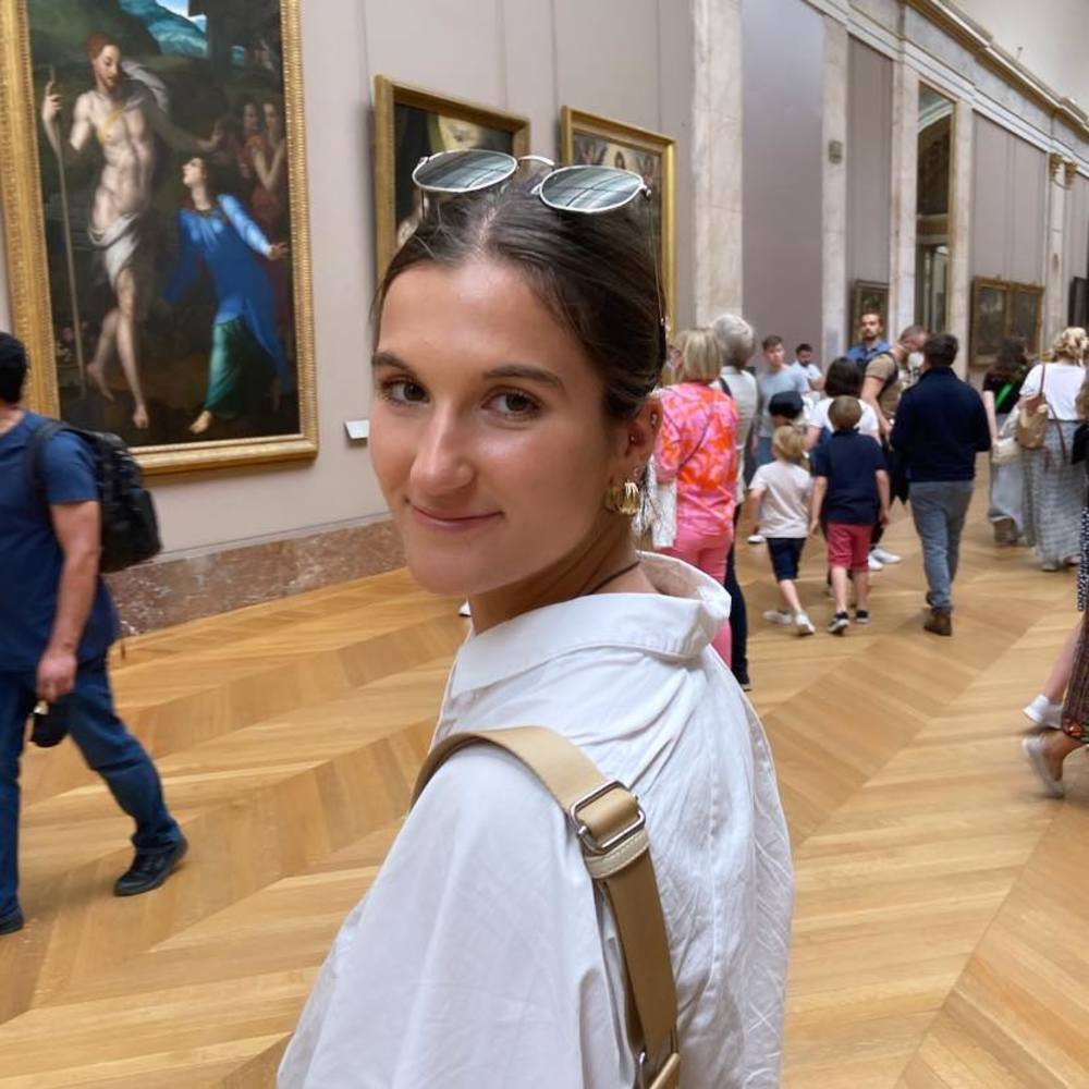 Meet your Posher, Ashley